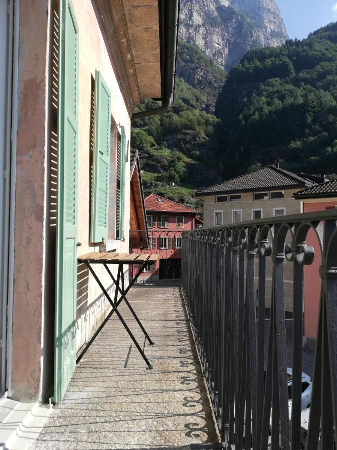Casa Vino E Birra Aparthotel Osogna ภายนอก รูปภาพ