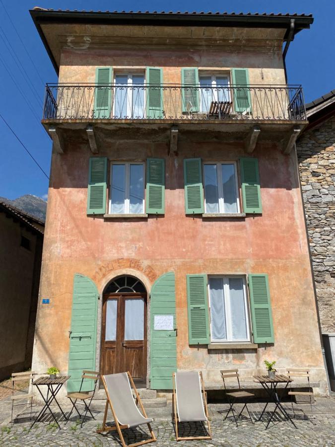 Casa Vino E Birra Aparthotel Osogna ภายนอก รูปภาพ